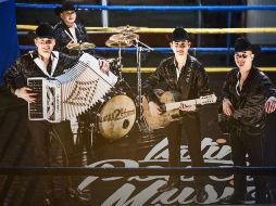 Su sencillo, 'El menos peor', ya se escucha en las principales radiodifusoras de música regional mexicana. FACEBOOK / alvara2delasierra