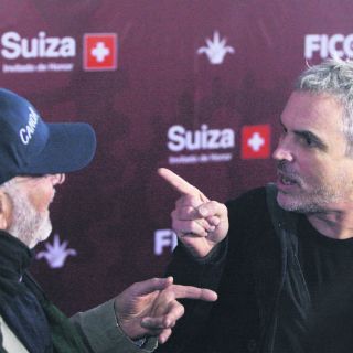 Cuarón aprende de los grandes; tiene planes con Padilla