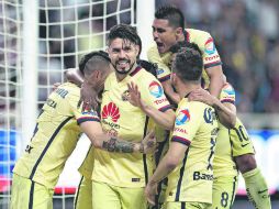 En un estadio 100% rojiblanco, Oribe Peralta firmó el segundo gol, que a la postre fue el definitivo. El Clásico fue para el rival. MEXSPORT /