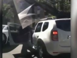 Funcionarios refieren que el dueño del Ferrari ya fue identificado y que podría caer en delitos de complicidad y encubrimiento. YOUTUBE / WorldWideTVGNews