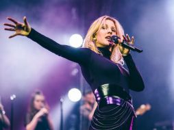 La iniciativa busca realizar un concierto anual en Nueva York para erradicar la extrema pobreza para 2030. TWITTER / @elliegoulding