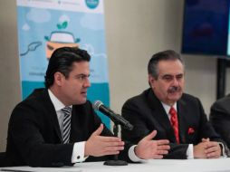 Aristóteles indica que el programa busca terminar con el apoderamiento que han tenido los dueños de más de un permiso de taxi. TWITTER / @AristotelesSD