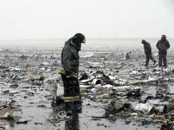 La mayor parte de los restos de la nave están esparcidos en un radio de 200 metros en torno al lugar del siniestro. EFE / STR