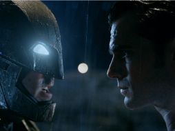 De acuerdo con Warner Bros se registraron casi medio millón de asistentes. TWITTER / @BatmanvSuperman