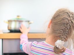 Como consejo primordial está el de nunca dejar solo al niño. ESPECIAL /