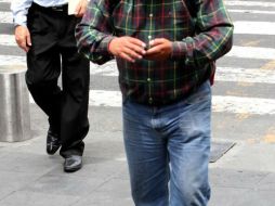 Resaltan que es preferible evitar conectarse a redes o dispositivos públicos que podrían ser controladas por cibernautas. NTX / ARCHIVO