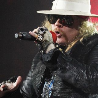 Publican fotos de reunión entre Axl Rose y ACDC