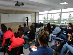 El año pasado, durante las tres convocatorias que se abrieron se entregaron mil 150 becas. EL INFORMADOR / ARCHIVO