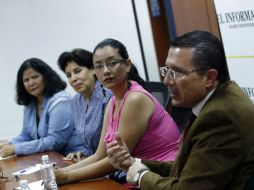 Expertos hablaron sobre adicciones en la mesa de redacción de El Informador. EL INFORMADOR / E. Barrera