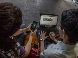 Expertos advierten que el uso excesivo de las redes sociales, videos o juegos detonan una adicción, principalmente en menores de edad. EL INFORMADOR / ARCHIVO