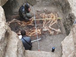 Las tumbas están esculpidas en la roca, tienen pasadizos excavados en el suelo y constan de una o dos salas cuadradas. ESPECIAL /