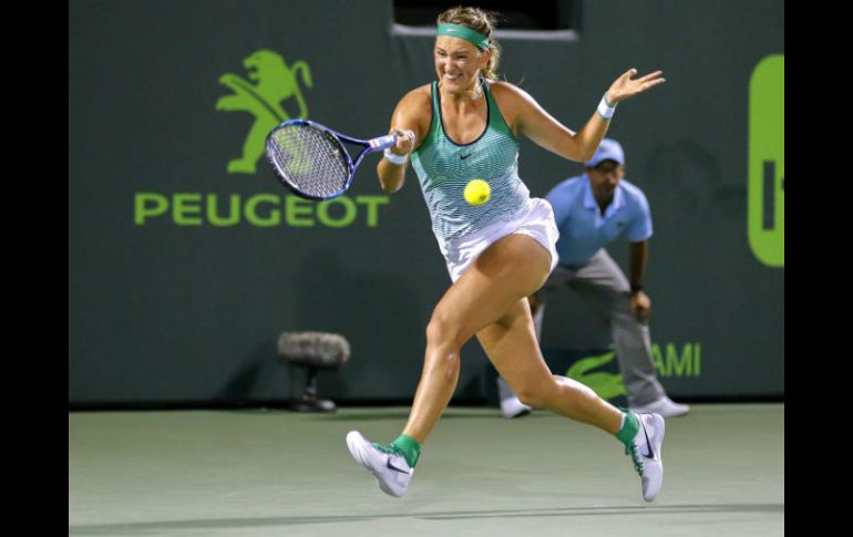 Azarenka doblegó a Kerber en sets corridos de 6-2, 7-5. EFE / E. Lesser
