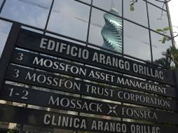 'Si un carro atropella a una persona, la fábrica del carro no es culpable', ejemplificó. AFP / E. Grimaldo