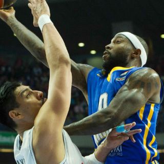 Real Madrid y Ayón se meten en cuartos de final