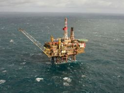 Analistas destacan que el petróleo se disparó luego de aumentar las esperanzas de un posible congelo a la producción. EFE / ARCHIVO