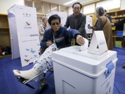 La KBS realizó una encuesta conjunta a boca de urna con otras dos emisoras. AP / A. Young-joon