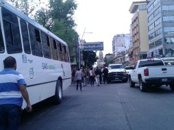 El accidente ocurrió la tarde de este miércoles en el cruce de  16 de Septiembre con Prisciliano Sánchez. ESPECIAL /