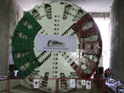 La tuneladora fue decorada con los colores de la Bandera de México, y está prácticamente lista para iniciar su labor. EL INFORMADOR / R. Tamayo