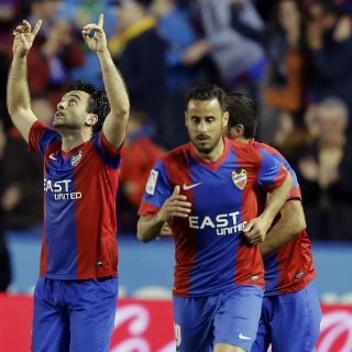 El Levante remonta al Espanyol