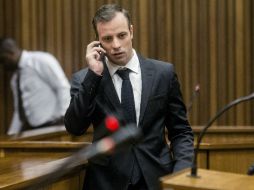 El corredor vive en arresto domiciliario en la mansión de su tío Arnold en Pretoria. AP / M. Longari