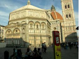 El reemplazo se trata de una solución temporal en espera de la realización de una réplica exacta que sustituirá. ESPECIAL / florencia.es