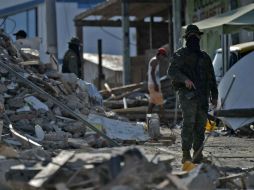 El temblor del fin de semana ha movilizado a cuerpos de rescate. AFP / R. Buendía