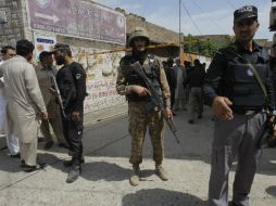 Los delincuentes que lograron ser capturados fueron puestos a disposición del Ejército. AP / M. Sajjad