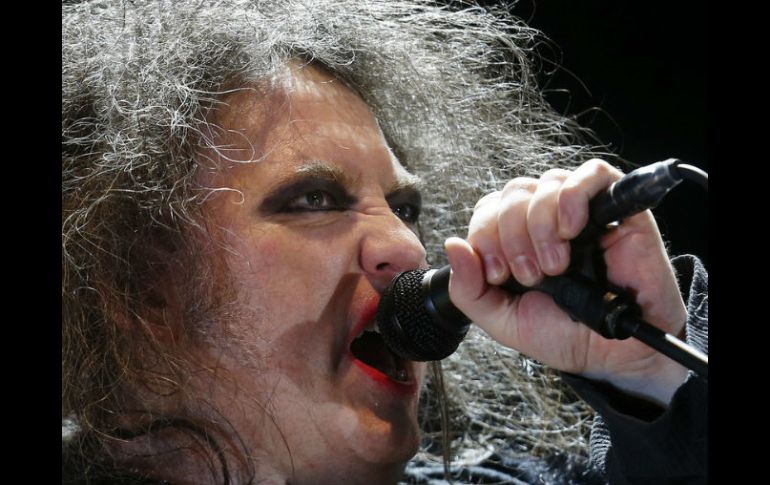 El año pasado Smith y The Cure presentaron el tema ''There's a girl in the corner''. EFE / ARCHIVO