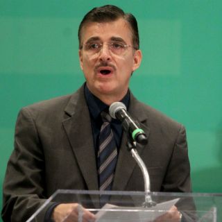 Bravo Padilla acudirá a entrega del Premio Cervantes