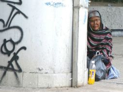 El inculpado dejaba a su madre por la mañana para que solicitara ayuda y por la noche regresaba por ella despojándola del dinero. EL INFORMADOR / ARCHIVO