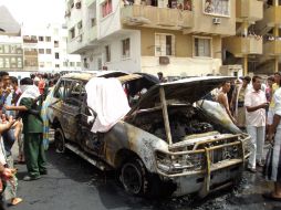 Investigaciones indican que el coche fue detonado a distancia después de ser estacionado a unos cinco metros de la vivienda. AFP / ARCHIVO