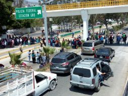 Los pobladores bloquearon la vía el pasado 28 de abril. SUN / ARCHIVO