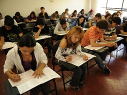 Los aspirantes buscan obtener una plaza como maestros del próximo ciclo escolar de la entidad. NTX / ARCHIVO