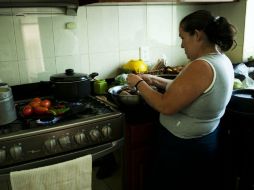 Exhortan a la población a desinfectar las áreas donde se prepara la comida, y acudir al médico en caso de síntomas. EL INFORMADOR / ARCHIVO