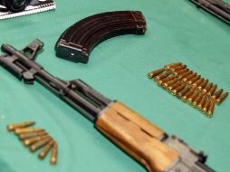 El grupo delictivo tenía bajo su poder armas largas, usaban explosivos, inclusive armas muy sofisticadas. AFP / ARCHIVO