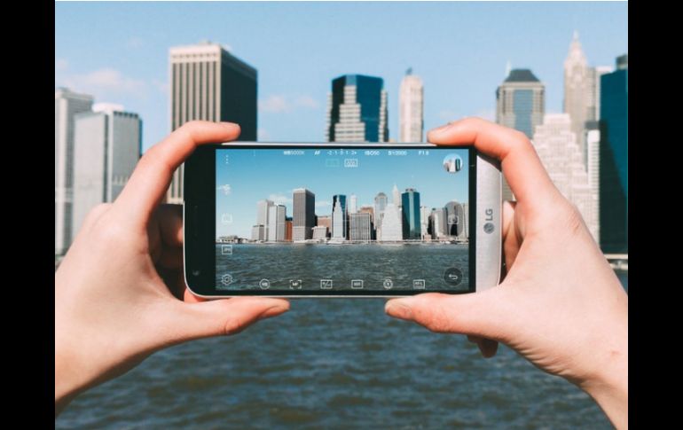 EL LG G5 SE tiene un lente de 78 grados y una pantalla always on que eleva la duración de la batería. TWITTER / @LGUSAMobile