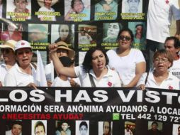 El contingente se congregó en el Monumento a la Madre y ahora caminan por el Paseo a la Reforma. SUN / Y. Xolalpa