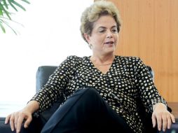 Rousseff podría perder su cargo el miércoles si la Cámara alta da luz verde a su juicio político. AFP / E. Sa