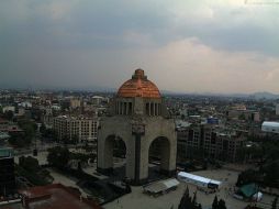 El fin de semana comenzó la instalación de la infraestructura metálica donde se expondrá la obra de Miguel Ángel. TWITTER / @webcamsdemexico