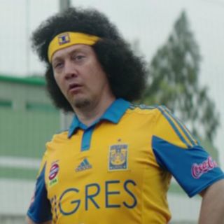 Rob Schneider apoya el Clásico Regio