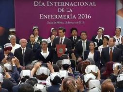 El Mandatario extiende su reconocimiento a los más de 300 mil enfermeros y enfermeras de México. YOUTUBE / Gobierno de la República