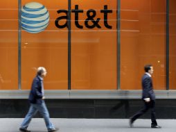 Los consumidores de AT&T pierden un peso de cada 10 por falta de información. AP / ARCHIVO