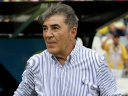 Por ahora el entrenador chileno se recuperará de una operación de rodilla para posteriormente incorporarse en sus funciones. SUN / ARCHIVO