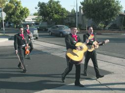 Un mariachi que suene a veinticinco metros de donde se consume un almuerzo campestre puede ser agradable en ocasiones. EFE / ARCHIVO