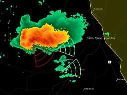 También el portal meteorológico SkyAlert Storm anunció la formación de un posible tornado en los varios municipios. TWITTER / @SkyAlertStorm