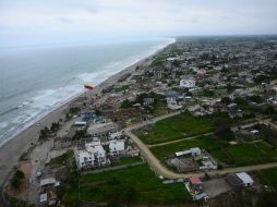 El último movimiento telúrico se registró hacia las 11:47 horas locales. AFP / R. Buendía
