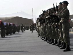 Los atentados son habituales entre las fuerzas de seguridad afganas, a menudo por obra de insurgentes infiltrados. EFE / ARCHIVO
