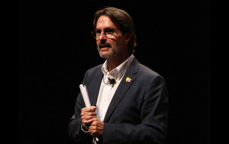 Landeros le dijo a los jóvenes que no pongan los sueños en las manos del otro. EL INFORMADOR / R. Tamayo