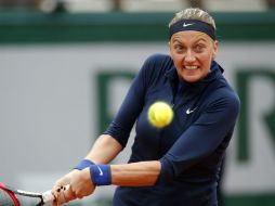 Entre la espada y la pared, Kvitova (foto) se recuperó con una serie de winners y venció a Danka Kovinic. AP / M. Euler