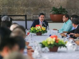 Aristóteles estuvo en la reunión del Comité Estatal Intersecretarial Cruzada Nacional contra el Hambre. TWITTER / @AristotelesSD